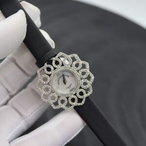 Lady Watche A1027